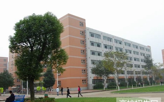 四川设有语文教育专业的公办大专学校