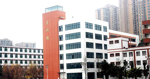 四川省工业贸易学校就业有保障吗