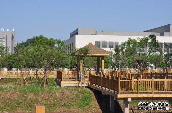 重庆医药高等专科学校寝室宿舍条件与学校食堂
