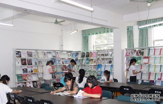 重庆医药科技学校学费是多少钱及收费标准