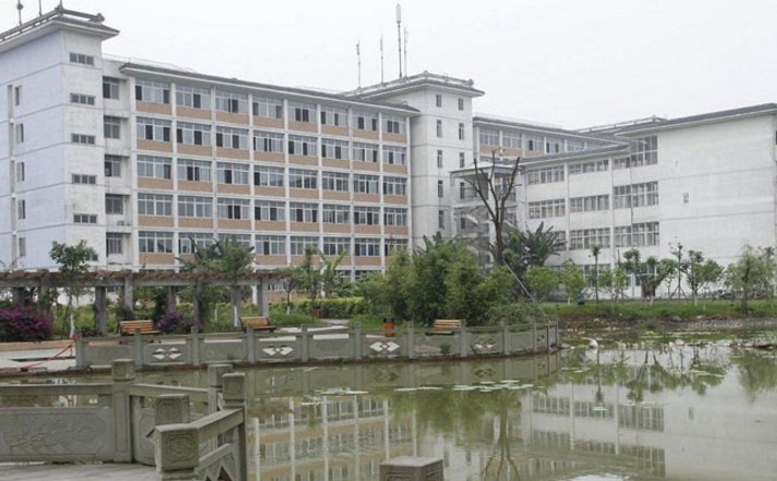 四川省弘博中等专业学校简介老师QQ及电话