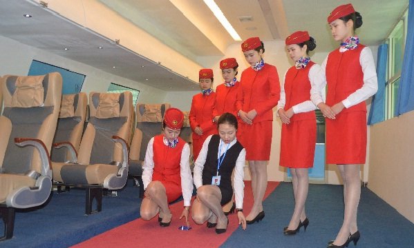 成都翔飞航空职业技术学校的就业如何以及助学政策
