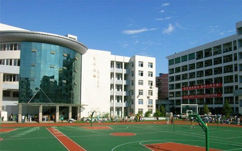 学校