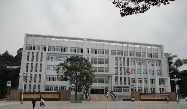 学校
