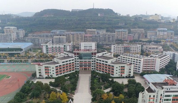 学校