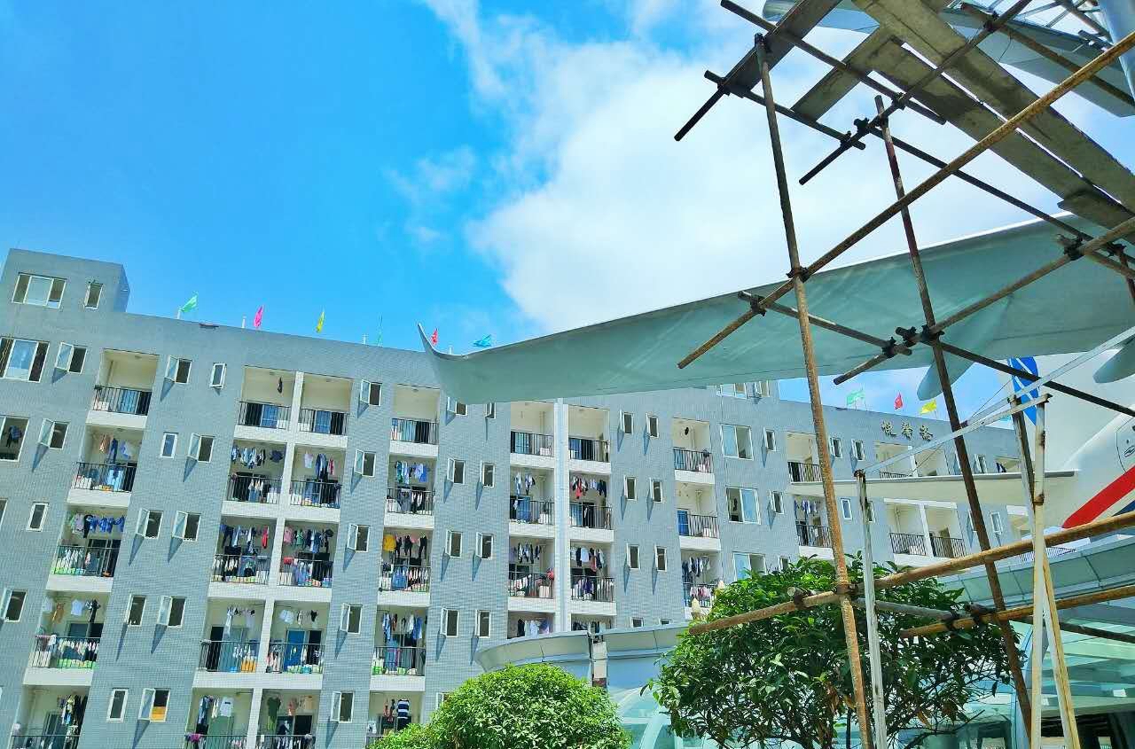 成都机电工程学校收费多少_有补助吗