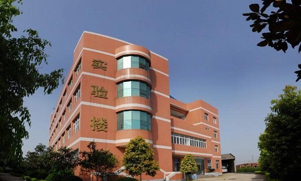 四川省峨眉山市铁路职业技术学校师资如何_环境怎么样
