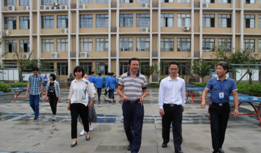 成都市工程职业技术学校助学优惠政策
