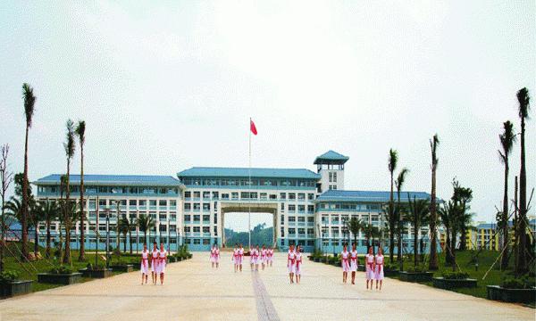 贵州工商职业学院学费怎么收的_专业有那些